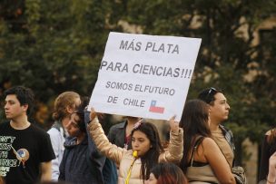 Investigadores marcharon este sábado por la Ciencia