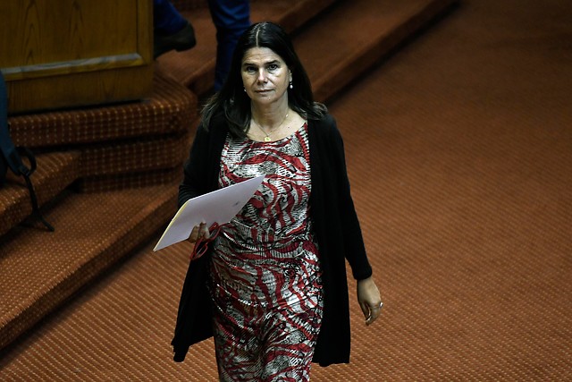 Diputada RN insta al Gobierno a “asumir error” por viaje de hijos de Piñera