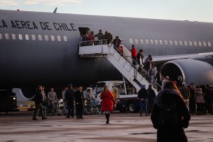 175 chilenos regresaron de Venezuela en vuelo de la FACh