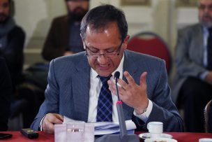 Exministro de Educación de Piñera critica al gobierno: 