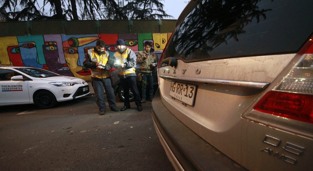 Este 2 de mayo se inicia la restricción vehicular en la Región Metropolitana