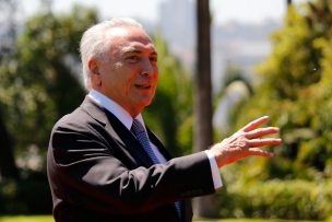 Ex presidente Temer se entrega a la policía en Brasil