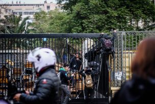 Un grupo de estudiantes se tomó las dependencias del Instituto Nacional