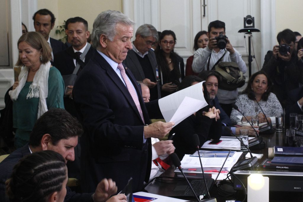 Gobierno asegura que “hay holgura fiscal para financiar responsablemente reforma a las pensiones”