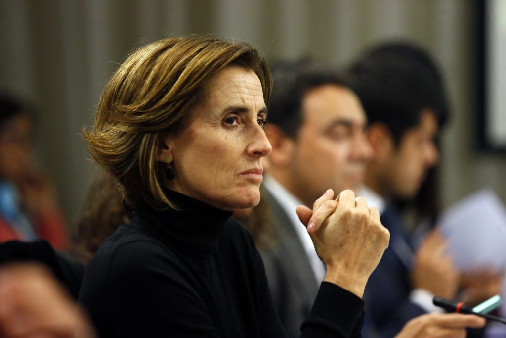 Ministra Cubillos defiende correos “spam” que envió para defender Admisión Justa
