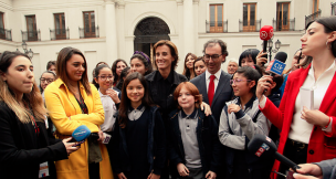 Ministra Cubillos se reunió en La Moneda con alumnos para explicar Ley de Admisión Justa