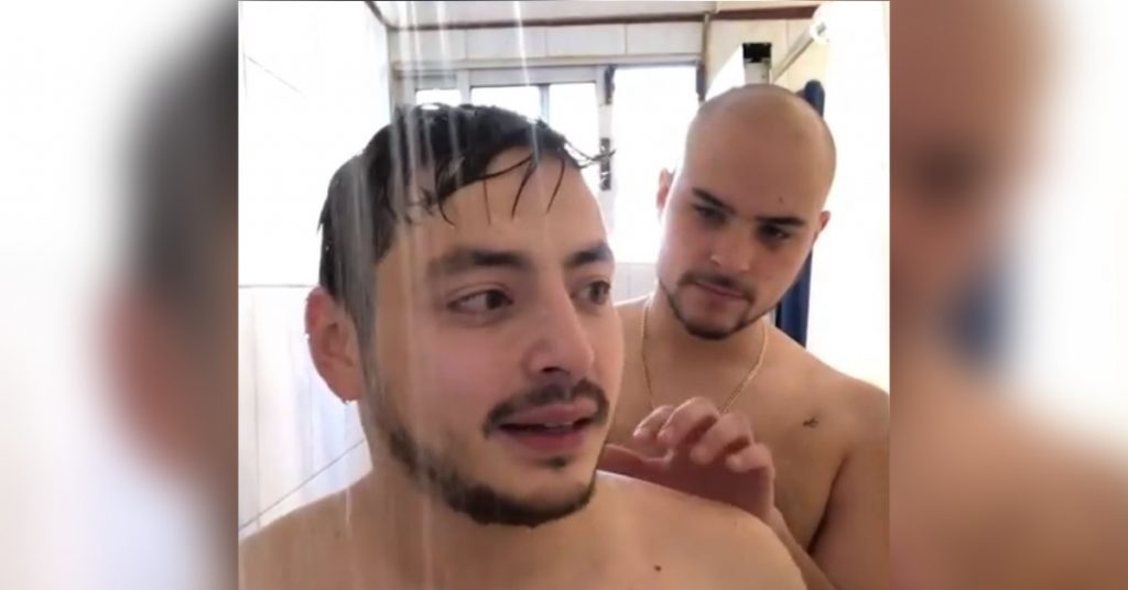 Esta es la parodia de “Pollo” Castillo a escena homosexual de “Juegos de Poder” con Augusto Schuster