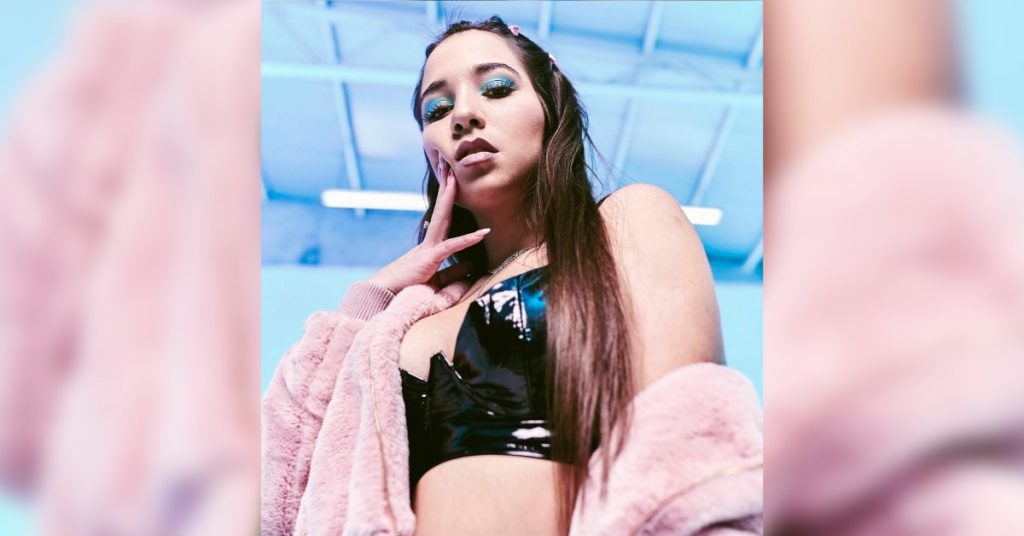Cantante “Princesa Alba” estrena nuevo look y se llena de elogios en Instagram