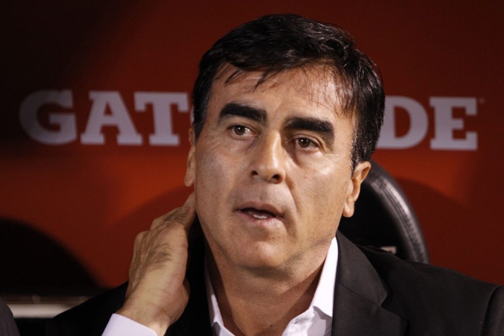 Gustavo Quinteros y la dura eliminación de la UC de Copa Libertadores: “No estuvimos a la altura para competir”