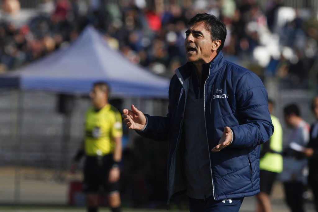 Quinteros criticó a O’Higgins por negativa de adelantar partido ante la UC