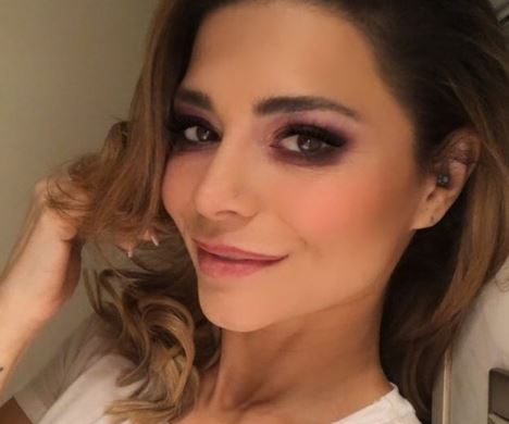 Antonella Ríos enciende las redes sociales con atrevido escote