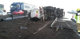 Accidente en ambas calzadas generan gran congestión en Ruta 5 Sur