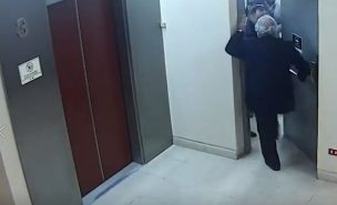 VIDEO | Quedó al descubierto: el patadón que le tiró el diputado René Manuel García a periodista