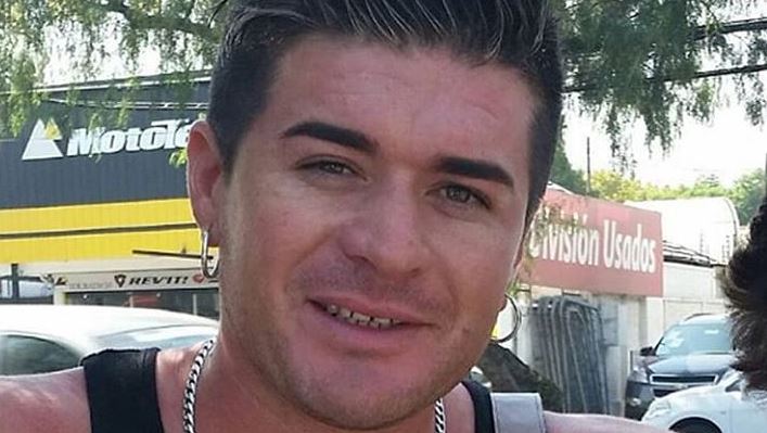 Junior Playboy trabaja para una de la operadoras del Transantiago: “Me falta solo licencia para manejar aviones”