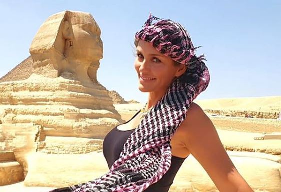 “Había un olor muy fuerte a amoníaco y salí arrancando”: El susto de Kenita Larraín en Egipto