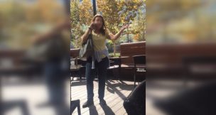 [VIDEO] Denuncian violento actuar de mujer en Providencia: lanzó café a estudiante por no mover su mochila