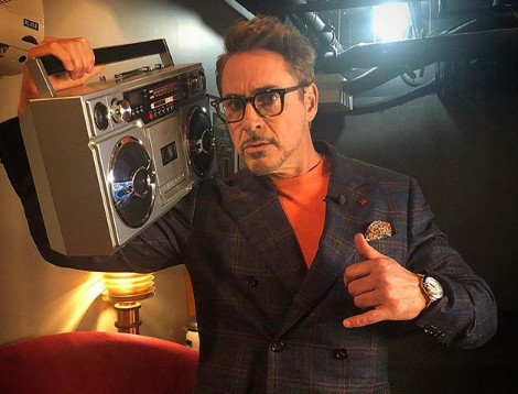 La foto “épica” con la que Robert Downey Jr homenajea a las mujeres de “Avengers”
