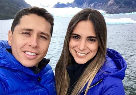 Polola de Karol Lucero se unió a las burlas por “casual” foto del animador
