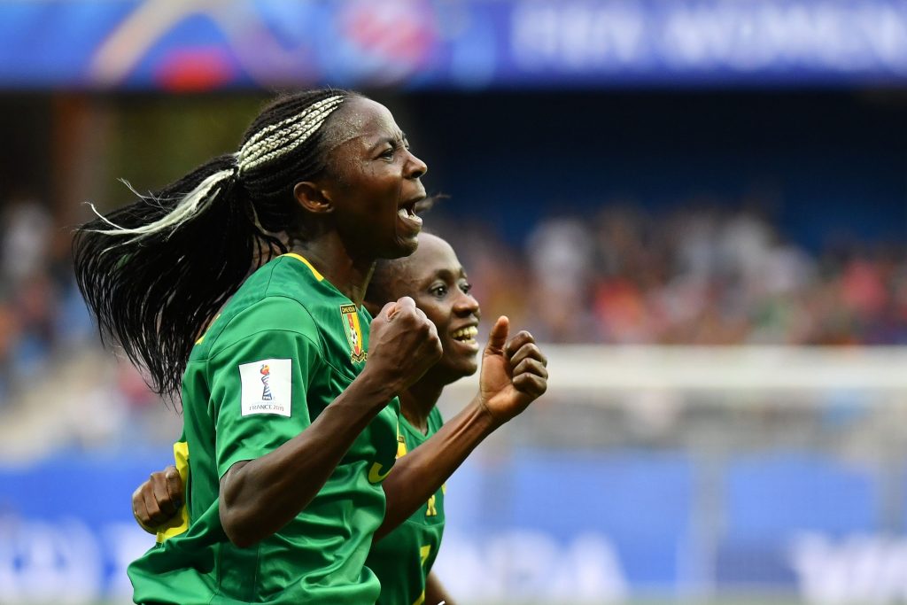 Camerún gana en la agonía y Chile deberá golear para avanzar en Mundial Femenino