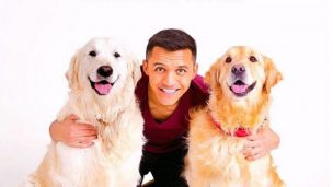 Alexis recibe un cariñoso saludo de Atom y Humber en el Día del Padre