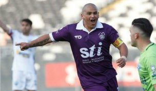 Humberto Suazo vuelve al profesionalismo y jugará en San Antonio Unido