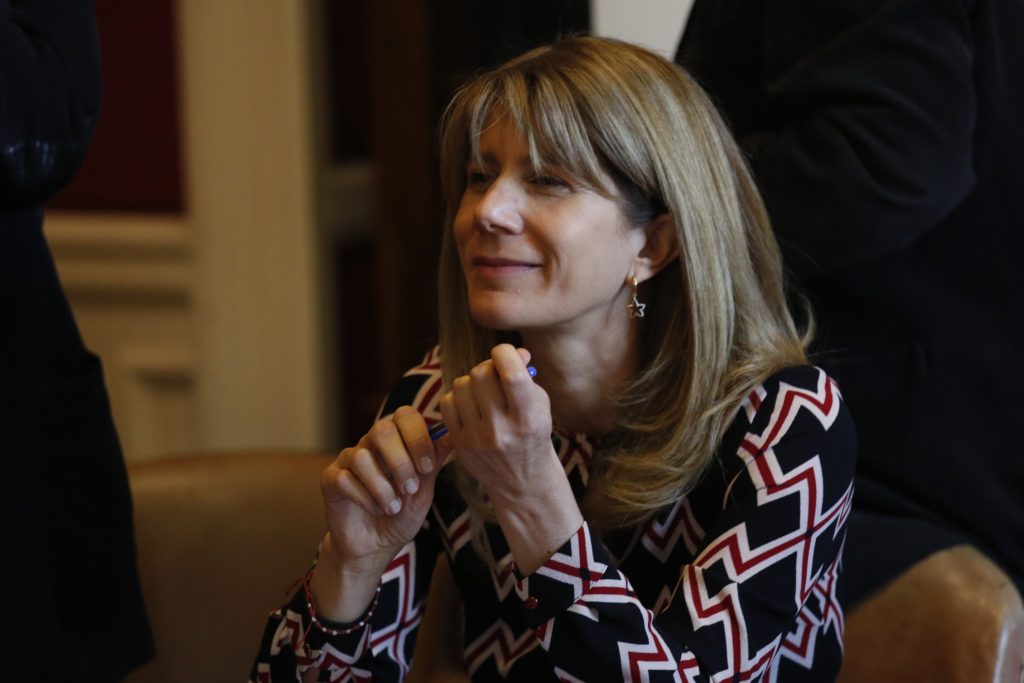 Ximena Rincón agita a la centroizquierda: “Me veo entrando a La Moneda como Presidenta”