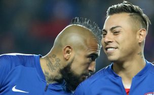 Arturo Vidal y Eduardo Vargas se trolean mutuamente con sus dobles