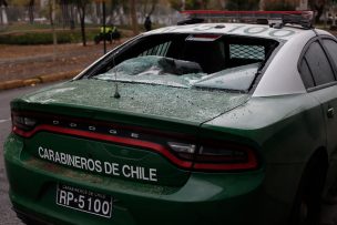 Encapuchados atacan patrulla de Carabineros en el Parque Bustamante