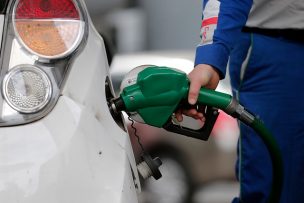 A partir de este jueves vuelven a bajar el precio de los combustibles