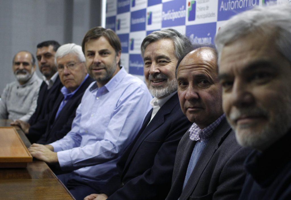Senador Guiller: A las regiones se les perjudica y posterga sistemáticamente