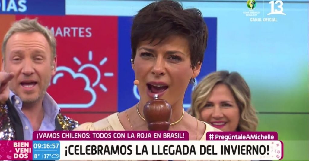 Tonka Tomicic sorprendió en “Bienvenidos” con notable imitación a Paulina Rubio
