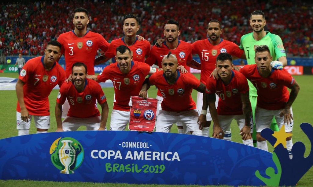 Futbolista chileno fue nominado al 11 ideal de la temporada de la FIFA