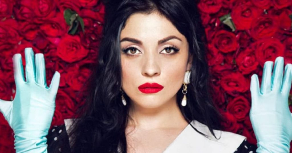 Cantante Mon Laferte podría volver al Festival de Viña del Mar 2020
