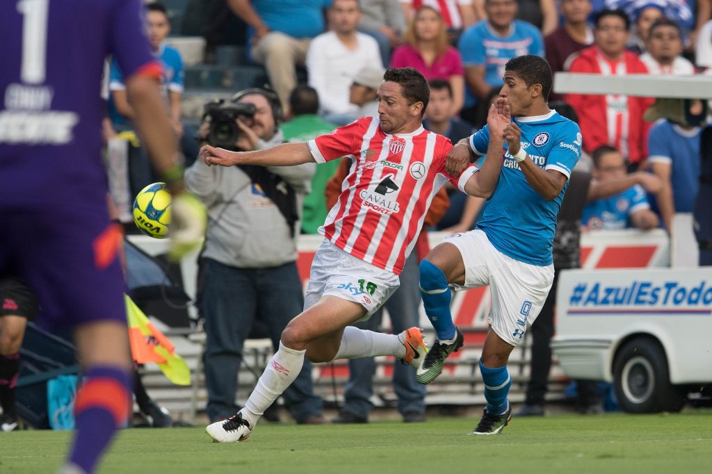 Manuel Iturra sobre la U: “Deben solucionar otras cosas antes de contratar jugadores”