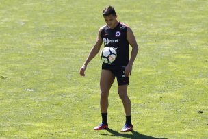 Una selección chilena completa volvió a los trabajos con Alexis dando señales de mejoría