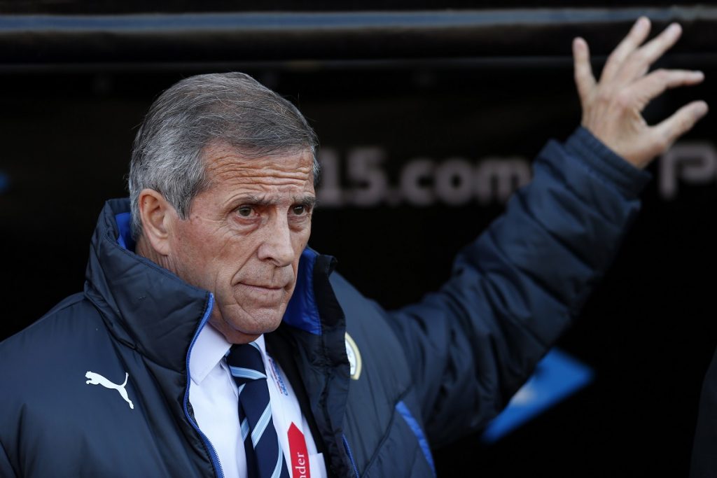 DT de Uruguay: “Chile hizo valer la experiencia de sus jugadores contra Japón”