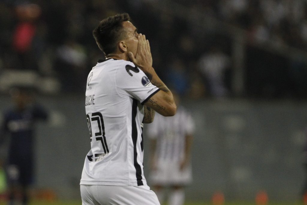 La furia de Mouche: “No sé cual es el propósito de jugar en este tipo de canchas”