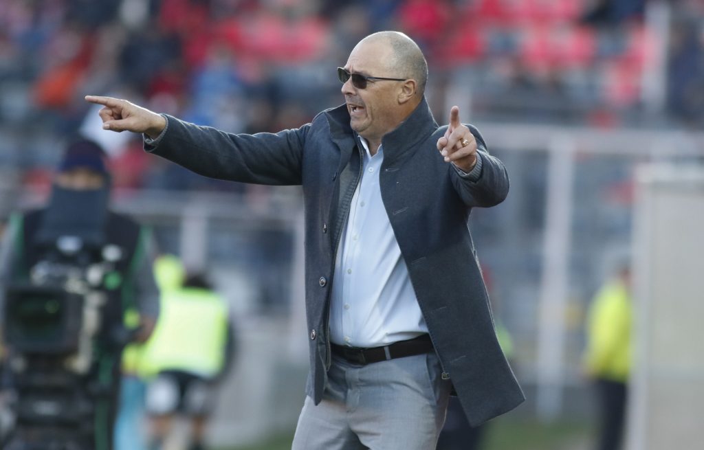 Arias: “La U tiene la obligación de ganar en todos los torneos que participa”