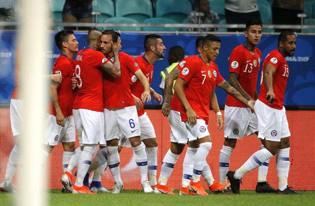 Leyenda del fútbol colombiano: “Chile son los campeones, no hay que confiarse”
