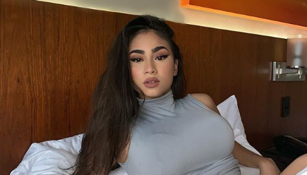 Paloma Mami se pasea con costoso atuendo en el Urban Trap Fest