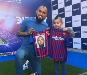 El emocionante encuentro de Arturo Vidal con su pequeño fanático iraní