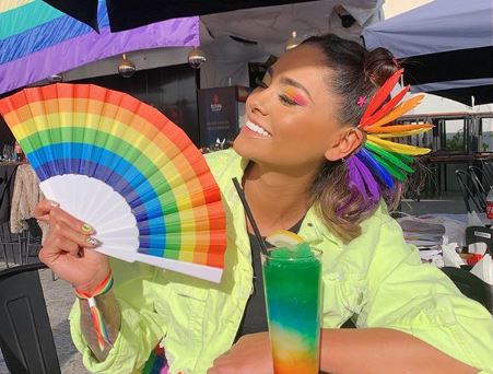 Camila Recabarren tiene 2 millones de “razones” para celebrar y así lo hará