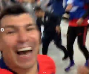 [VIDEO] Así celebró la Roja en el camarín tras vencer a Colombia