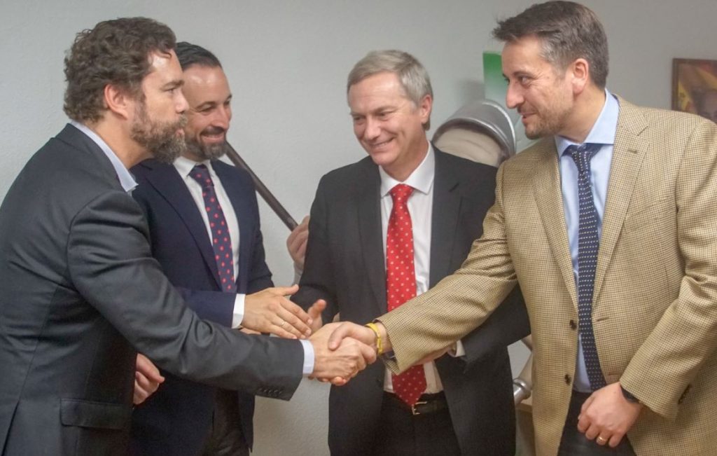 J. A. Kast se reunió con el líder de Vox y conversan sobre cómo enfrentar “el avance de la izquierda ideológica”