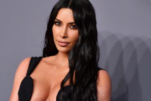 Kim Kardashian lanza línea de ropa interior y desata polémica en Japón