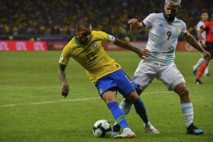 [VIDEO] El “show” de Dani Alves que volvió locos a los argentinos en Copa América