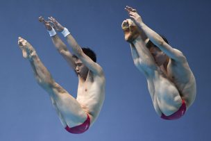 China acapara los primeros oros de clavados del Mundial de natación