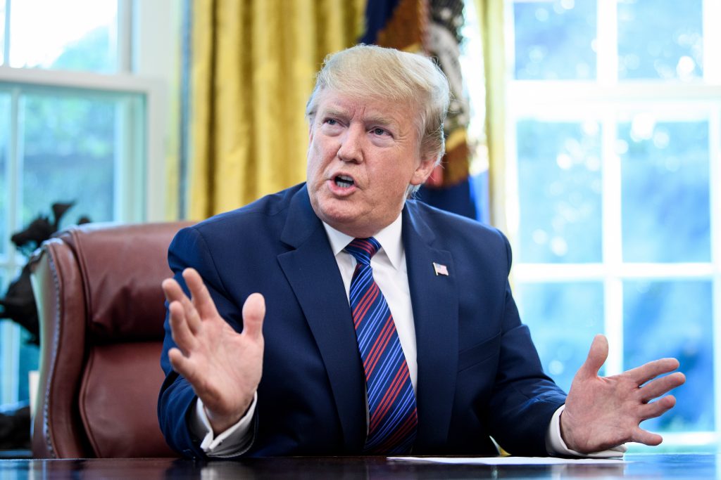 Trump califica de “desastre asqueroso” a distrito negro y genera indignación