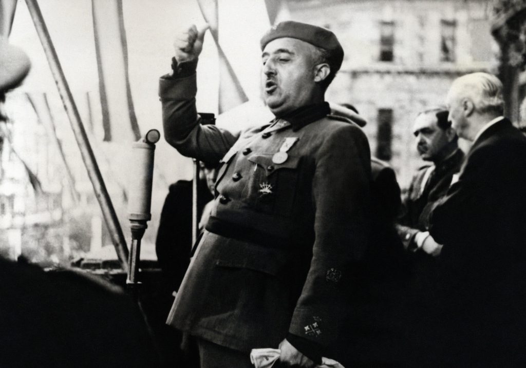 Madrid denuncia injerencia del Vaticano en la exhumación de Franco
