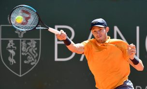 Un irregular Jarry se derrumbó y cayó en su debut en singles de Wimbledon